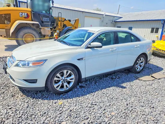 2010 Ford Taurus SEL