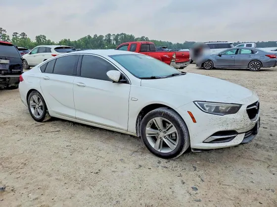 2018 Buick Regal Sportback Preferred