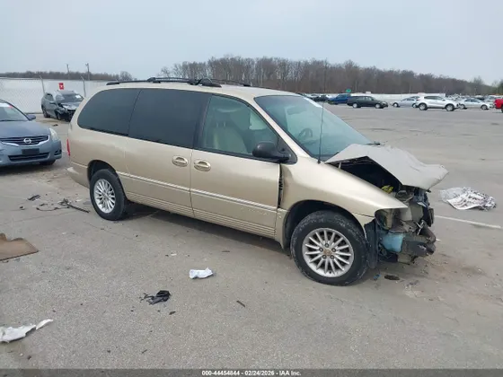 2000 Chrysler Town & Country LXi