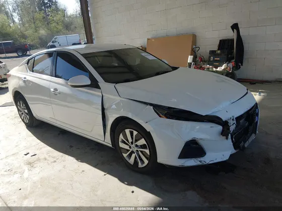2022 Nissan Altima 2.5 S