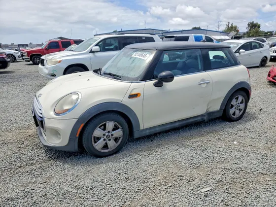 2014 MINI Cooper Hardtop COOPER
