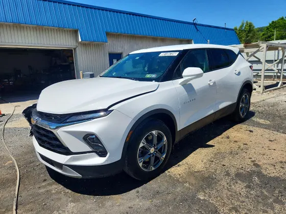 2025 Chevrolet Blazer LT