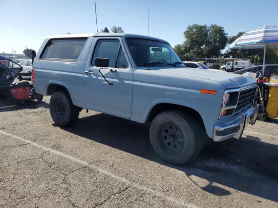 1986 Ford Bronco 4WD Custom