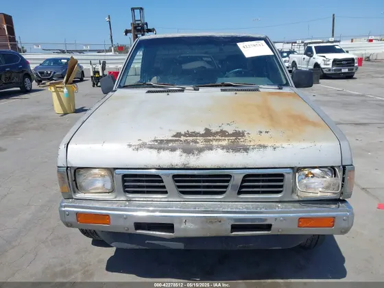 1988 Nissan Hardbody King Cab 2WD KING CAB