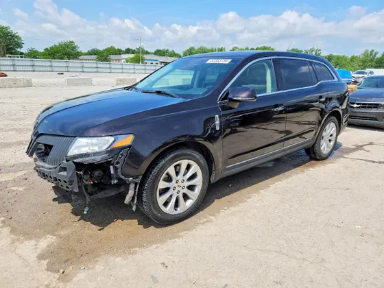 2014 Lincoln MKT