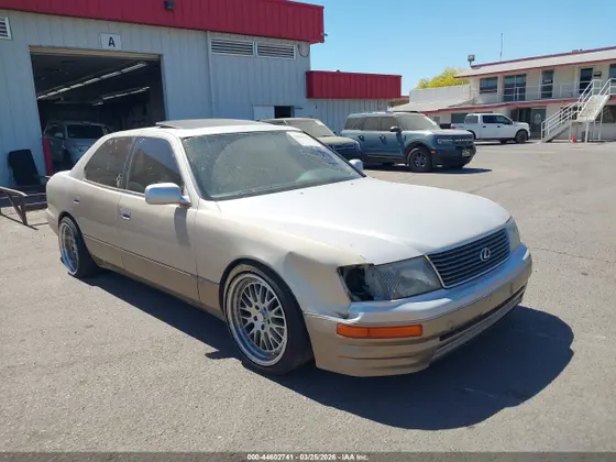 1997 Lexus LS 400 Luxury Sdn