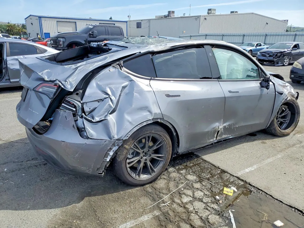 2025 Tesla Model Y Long Range