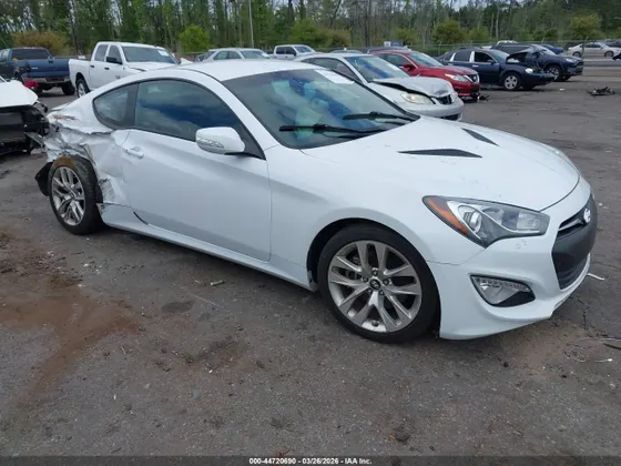 2016 Hyundai Genesis Coupe 3.8L Base