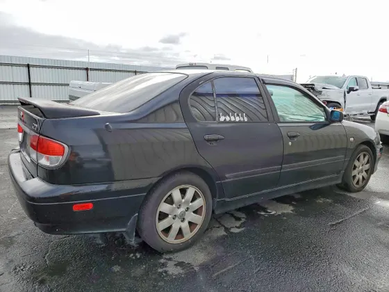 2002 INFINITI G20 Luxury
