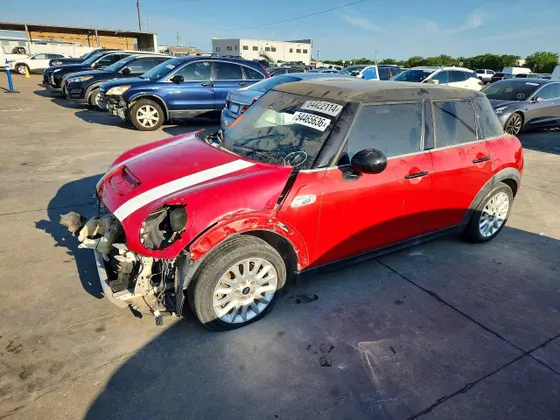 2016 MINI Cooper Hardtop 4 Door S