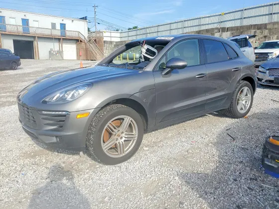 2018 Porsche Macan
