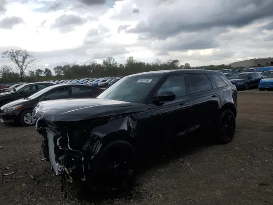 2026 Land Rover Range Rover Velar Dynamic SE