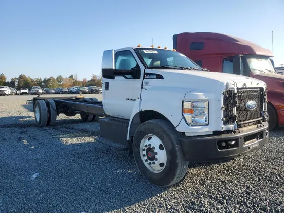 2022 Ford F-750 SUPER DUTY
