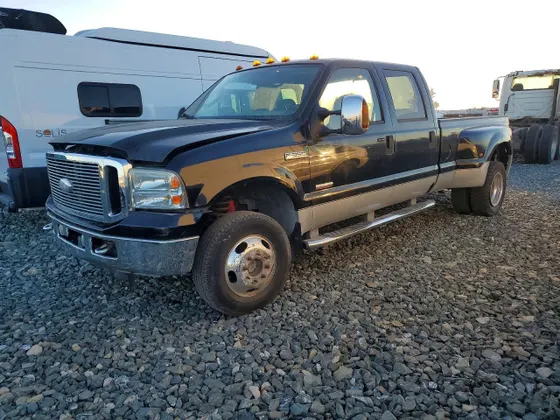 2006 Ford Super Duty F-350 DRW XL