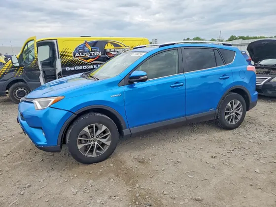 2016 Toyota RAV4 Hybrid XLE