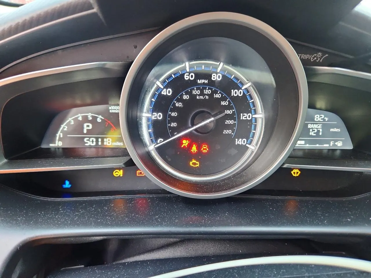 2020 Toyota Yaris Hatchback LE