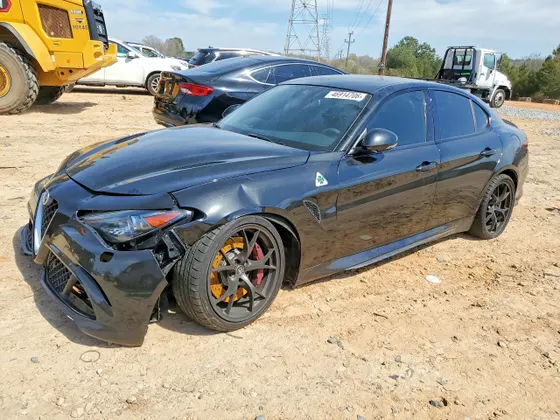 2017 Alfa Romeo Giulia Quadrifoglio GIULIA