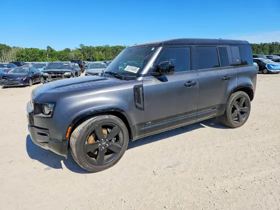 2024 Land Rover Defender Carpathian Edition