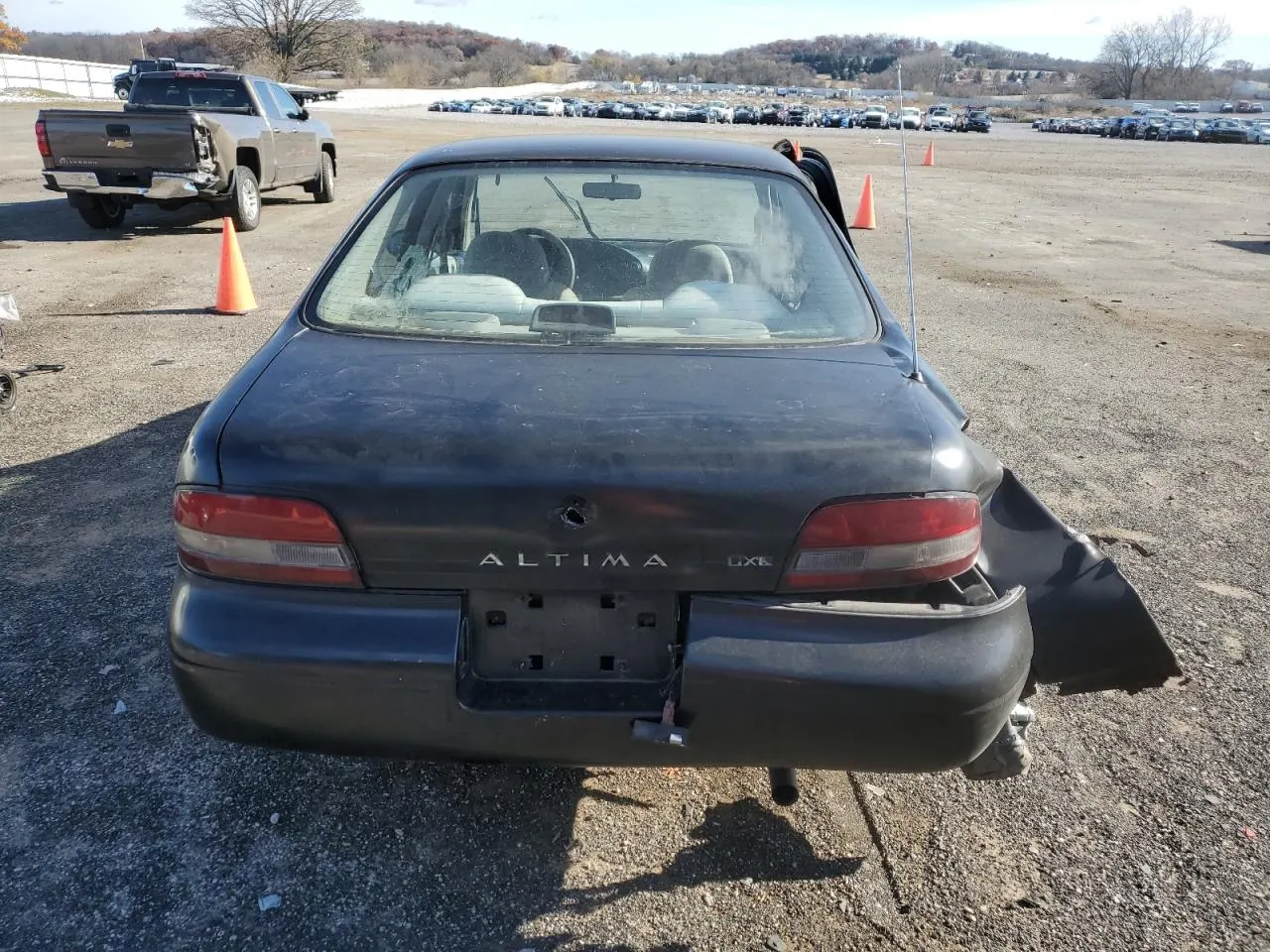 1997 Nissan Altima XE