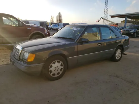 1992 Mercedes-Benz 300 Series 300E