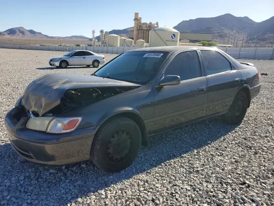 2000 Toyota Camry LE