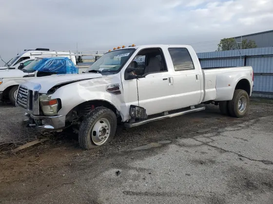 2010 Ford Super Duty F-350 DRW XL