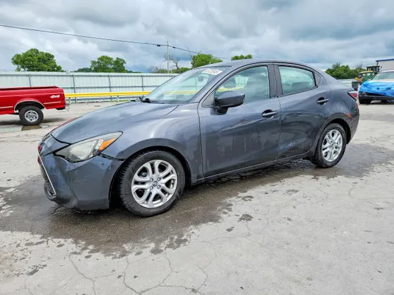 2016 Scion iA
