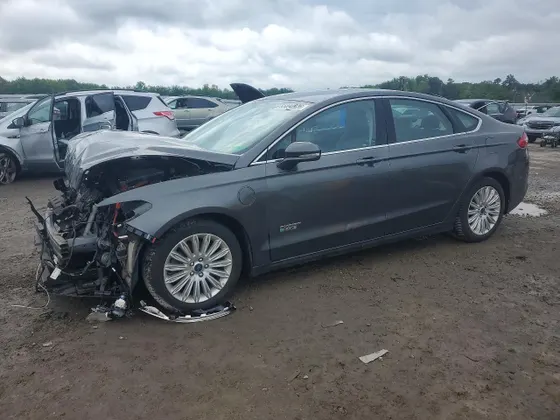2015 Ford Fusion Energi SE Luxury