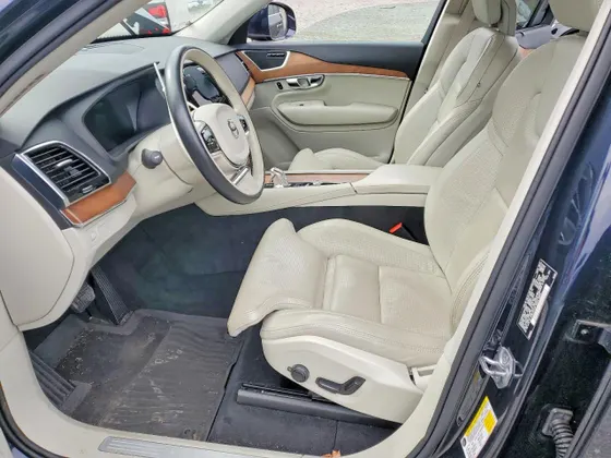 2017 Volvo XC90 Inscription