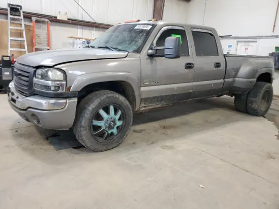 2006 GMC Sierra 3500 DRW SLE1
