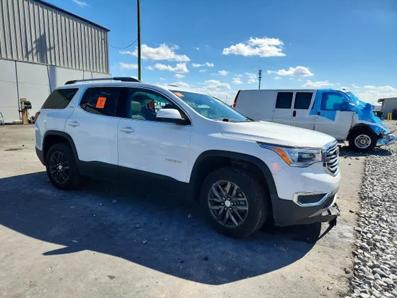 2018 GMC Acadia SLT