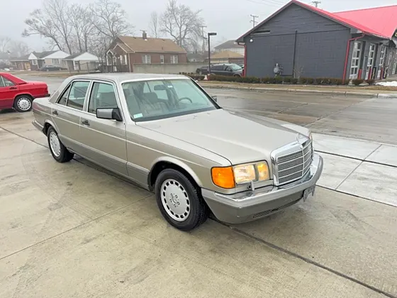 1989 Mercedes-Benz 300 Series 300SE