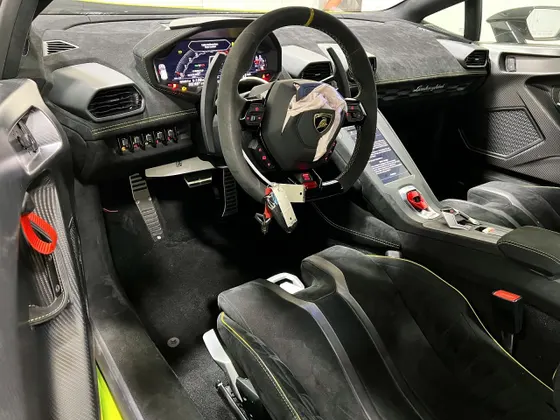 2022 Lamborghini Huracan STO HURACAN