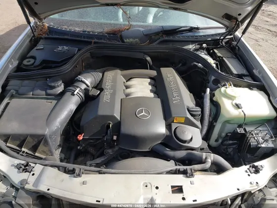 2000 Mercedes-Benz CLK-Class