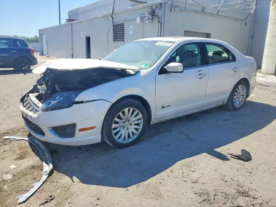 2010 Ford Fusion Hybrid