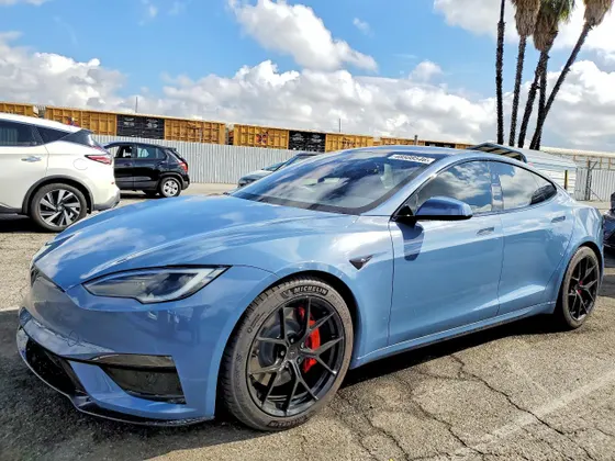 2026 Tesla Model S Plaid