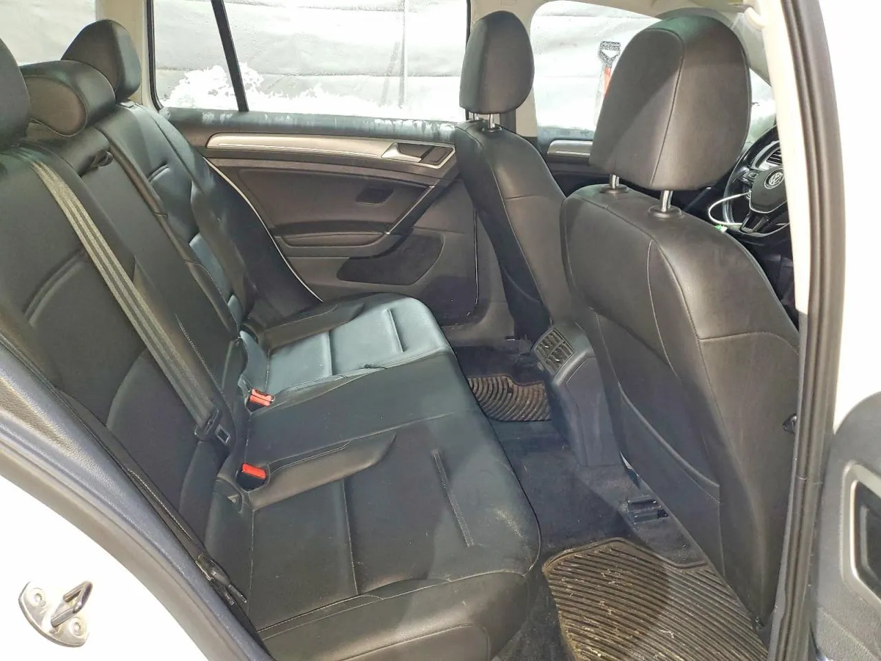 2016 Volkswagen Golf SportWagen TSI S