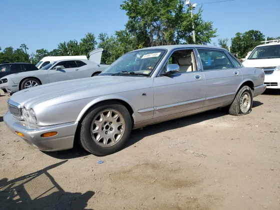 2002 Jaguar XJ VDP