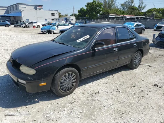 1993 Nissan Altima GLE