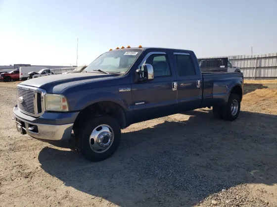 2007 Ford Super Duty F-350 DRW XL