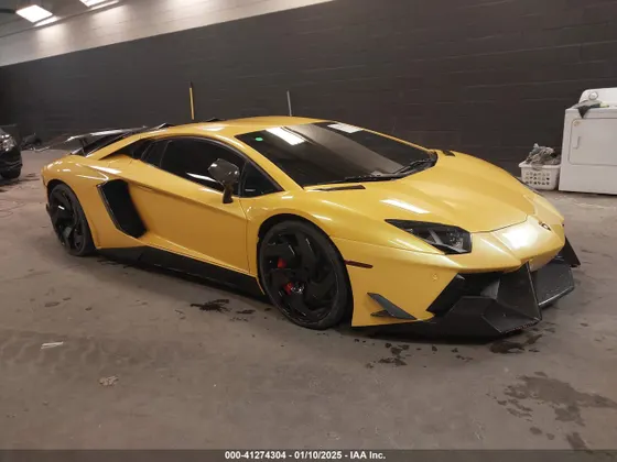 2012 Lamborghini Aventador LP700-4