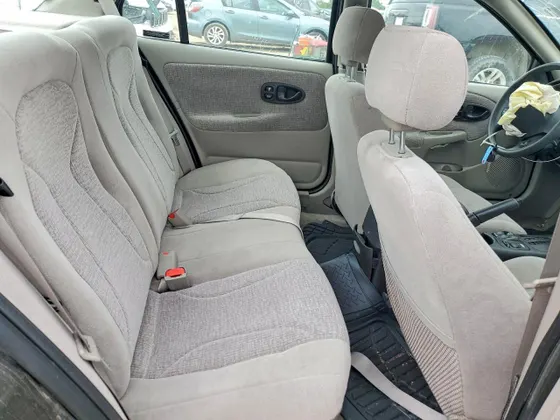 2000 Saturn SL SL2