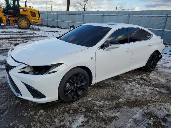 2024 Lexus ES ES 300h F SPORT Handling