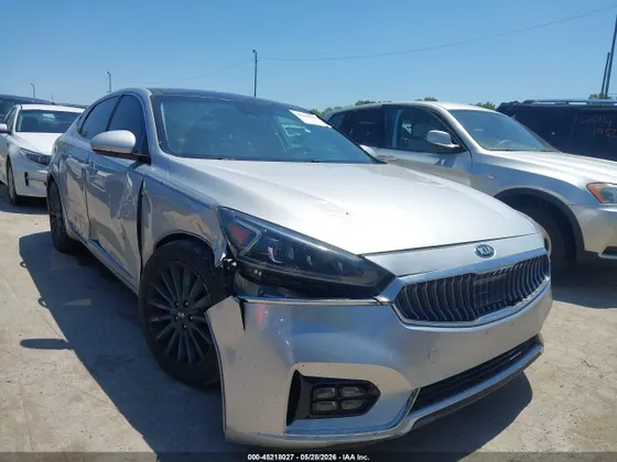 2017 Kia Cadenza Limited