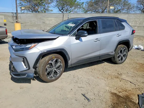 2025 Toyota RAV4 Plug-In Hybrid XSE