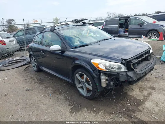 2012 Volvo C30 T5/T5 PLATINUM/T5 PREMIER PLUS/T5 R-DESIGN/T5 R-DESIGN PLATINUM/T5 R-DESIGN PREMIER PLUS