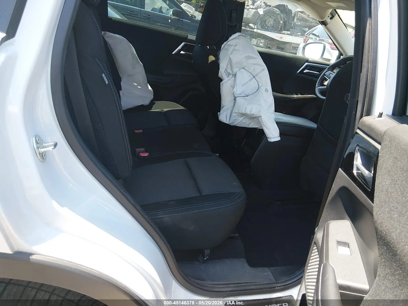 2022 Mitsubishi Outlander ES