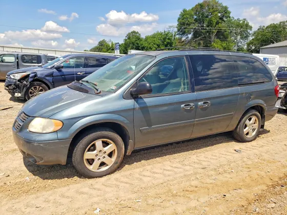 2005 Dodge Caravan SXT