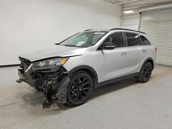 2020 Kia Sorento LX V6