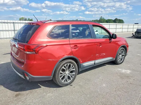 2016 Mitsubishi Outlander SE